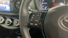 Toyota Yaris 1.5 VVT-i Icon Tech 5dr CVT Petrol Hatchback